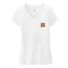 Camiseta Very Importante para mujer de District® con cuello en V y estampado en el lado izquierdo del pecho y la espalda