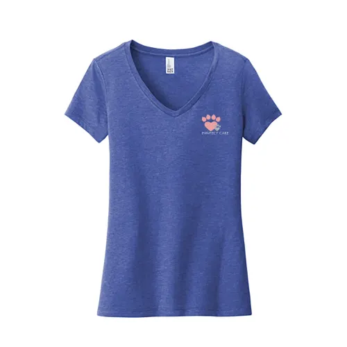 Camiseta Very Importante para mujer de District® con cuello en V y estampado en el lado izquierdo del pecho
