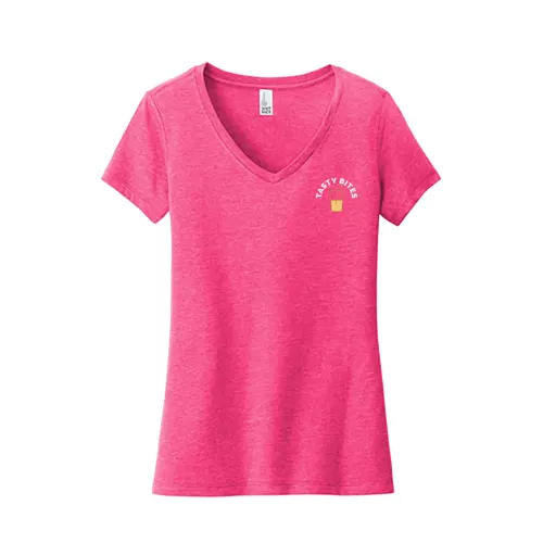 Camiseta Very Importante para mujer de District® con cuello en V y estampado en el lado izquierdo del pecho